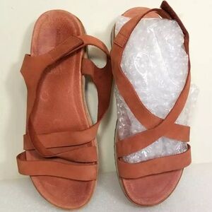 Merrell redwood Juno backstrap sandals size 9